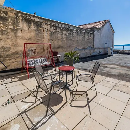 A1 - Spacious On The Seafront With Terrace *