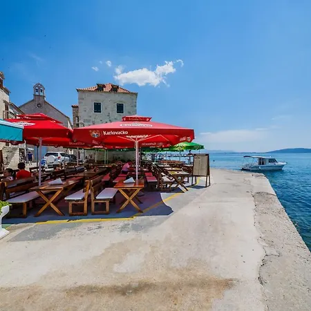 A1 - Spacious On The Seafront With Terrace *