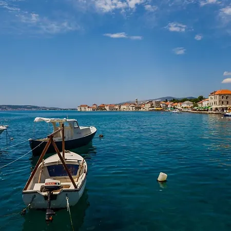 Apartment A1 - Spacious On The Seafront With Terrace Kastela