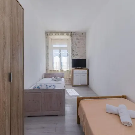 Apartment A1 - Spacious On The Seafront With Terrace